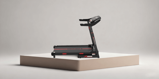 CITYSPORTS WP16 treadmill displayed on a studio platform